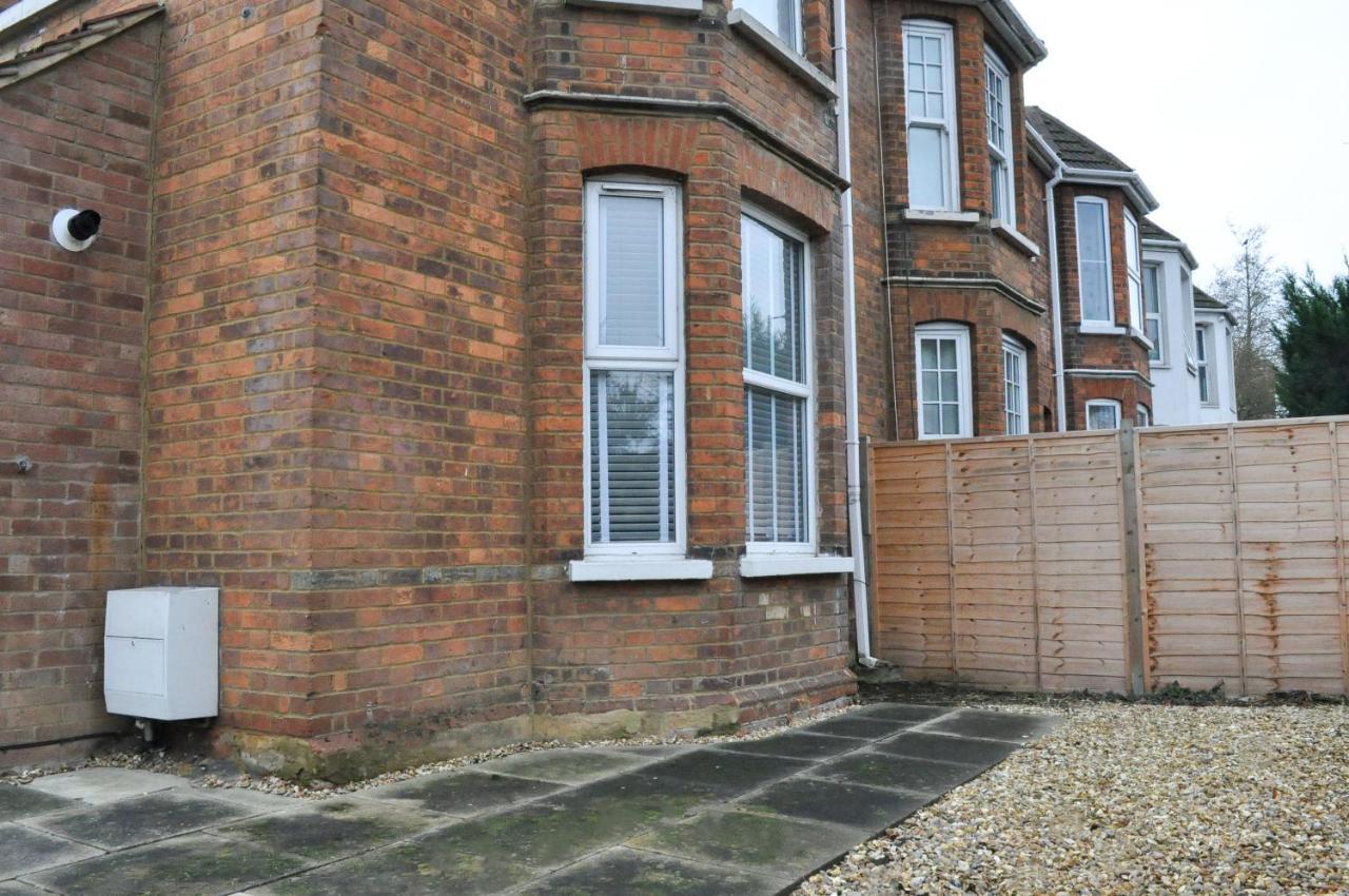 Bedford Rd Apartment Ideal For Hospital & Town Centre Kempston Exterior photo